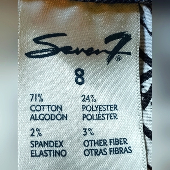 Seven7 Women's Cutoff Denim Jean Shorts | Size 8 - Picture 6 of 7